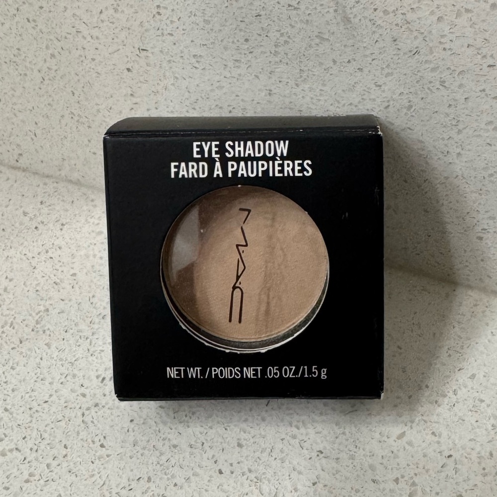 MAC eyeshadow